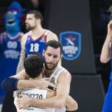 Efes na svom parketu ispustio plus 14 i izgubio od Reala 10