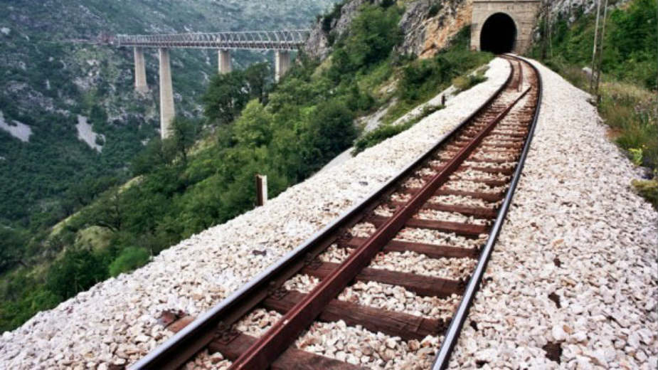 Radovima na pruzi Senta - Kanjiža, započela demontaža 435 kilometara starih pruga u Srbiji 1
