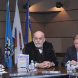 Smatrajte da imate moju ostavku 12