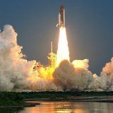 Uspešno lansirana Bezosova raketa, čestitao mu rival 5