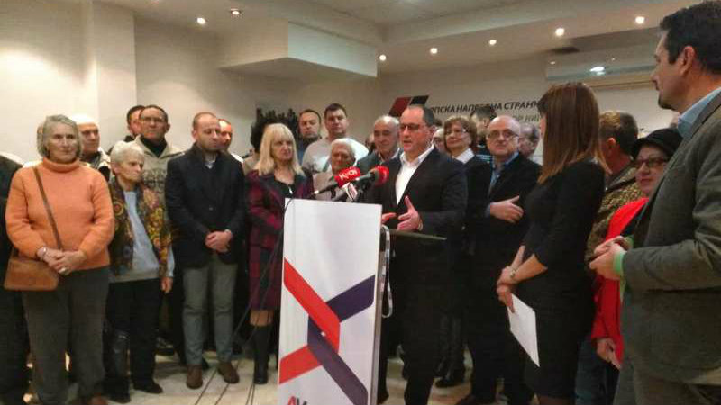 SNS optužuje opoziciju da je odgovorna za demoliranje automobila poslanika Filipovića 1