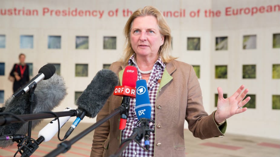 Knajsl: Mir se ne gradi formiranjem vojske 1