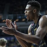 Milano sve dalje od plej-ofa 8