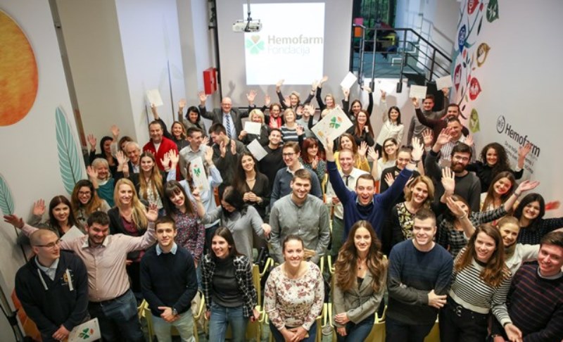 Hemofarm fondacija: Stipendije najboljim studentima državnih fakulteta 1