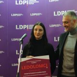Jovanović uručio „Ledolomca“ Inicijativi mladih za ljudska prava 11