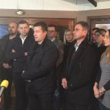Uhapšeno pet aktivista Saveza za Srbiju 10