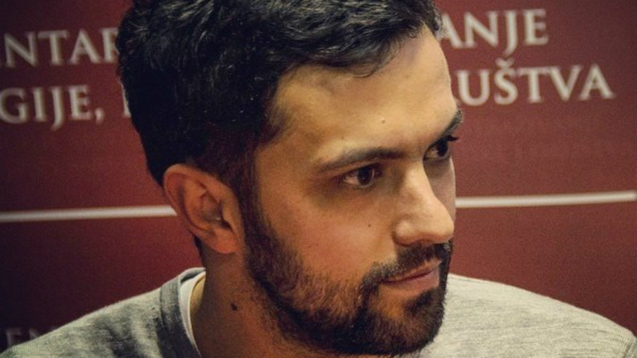 Crkva kao jedan od pet miliona 1 Crkva kao jedan od pet miliona 1