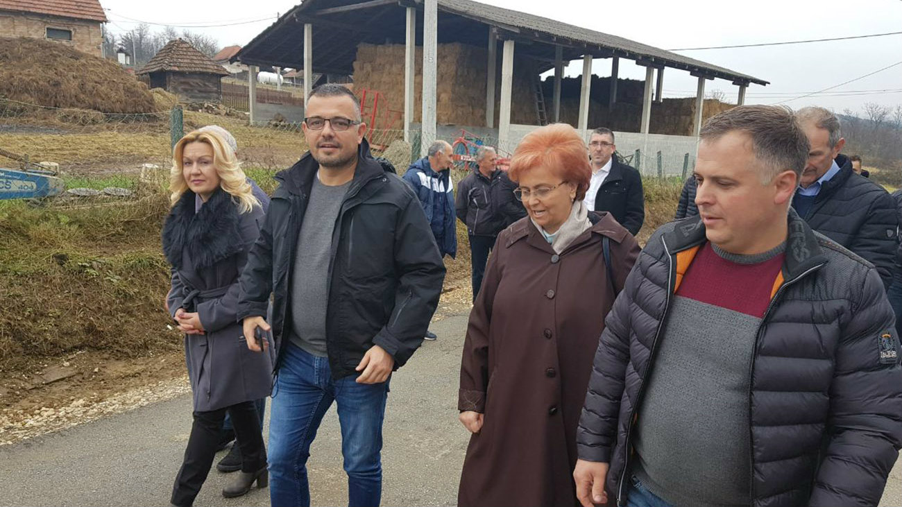 Stamatović: Nedimović nema vremena za malinare, jer je u izbornoj kampanji u Dragačevu 1
