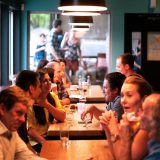 Produženo radno vreme kafića i restorana u zatvorenim prostorima do 23 časa 14