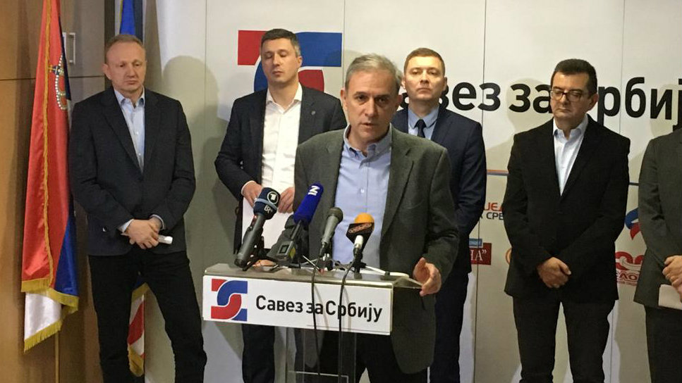 Član Narodne stranke u Trsteniku hapšenjem sprečen da postavi pitanje Vučiću 1