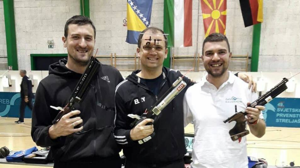 Trofej Mladosti: Trijumfi Mikeca i Arunovićeve, srebro za Milovanovićevu 1 Trofej Mladosti: Trijumfi Mikeca i Arunovićeve, srebro za Milovanovićevu 1