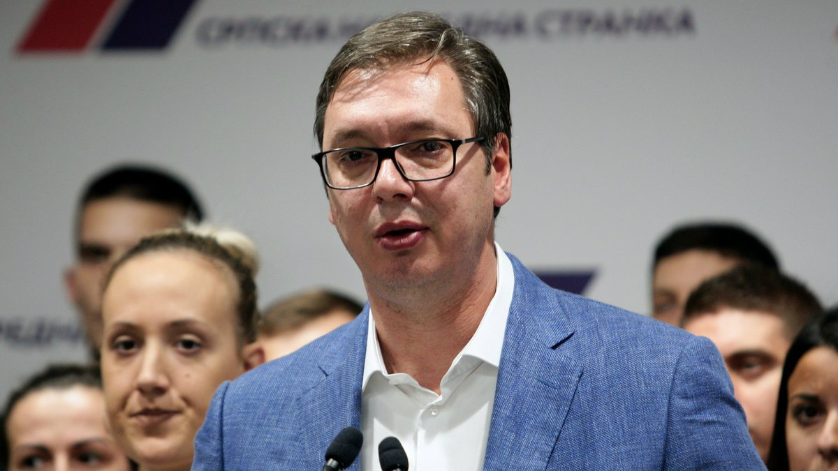 Vučić saopštio da je SNS pobedio u svim opštinama 1