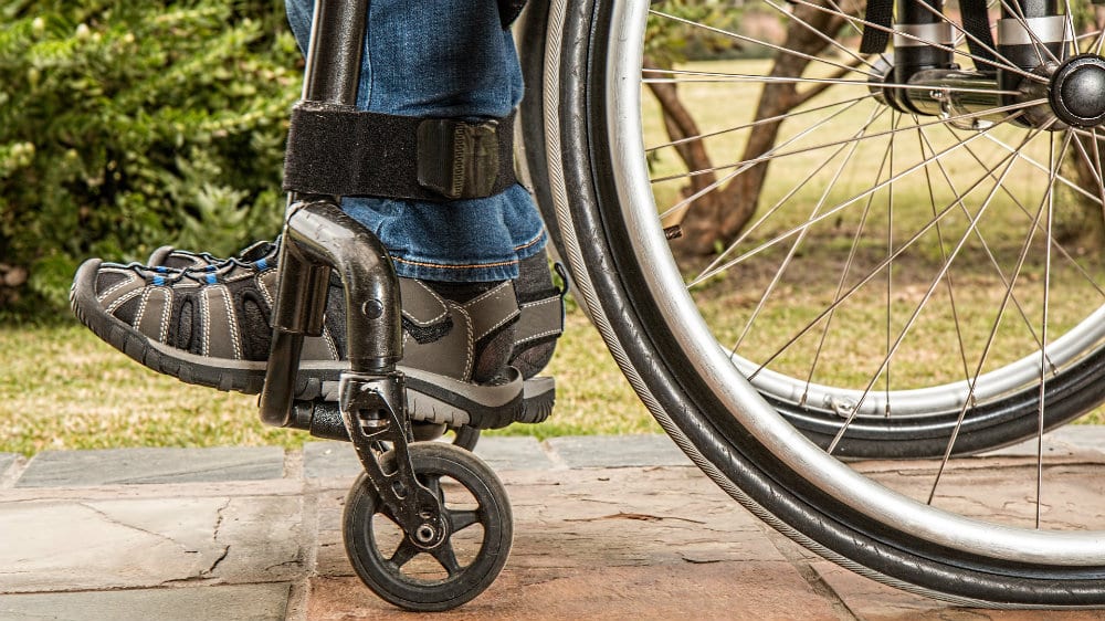 Osobe sa invaliditetom imaju pravo na besplatno korišćenje obeleženih parking mesta 1