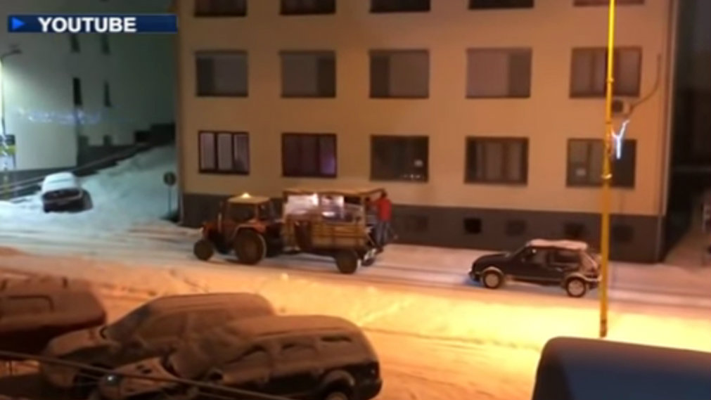 Četničke pesme na Badnji dan u Srebrenici i svinjski ostaci u Potočarima 1 Četničke pesme na Badnji dan u Srebrenici i svinjski ostaci u Potočarima 1