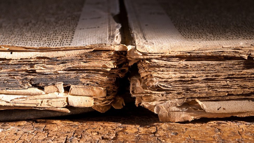 Trinaest neverovatnih činjenica o pasošima 3 stara knjiga