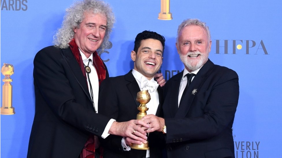 Zlatni globus 2019: Boemska rapsodija i Rami Malek veliki pobednici 1 Brian May and Roger Taylor of Queen with Rami Malek