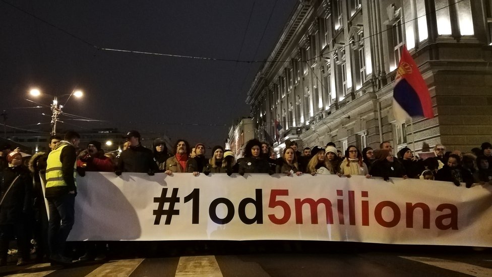 „Jedan od pet miliona“ šesti put - Protest održan i u Gornjem Milanovcu 1 protest beograd