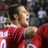 Večiti ga nisu hteli, a stranci se otimali 14