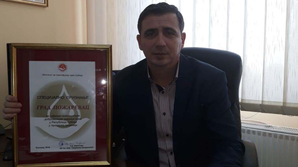 Rekorderi po broju priznanja za humanost 1