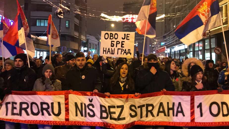 "Đilasov potrčko" razmatra podizanja tužbe protiv Vučića 1