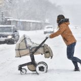 Mećave zahvatile Evropu, 13 mrtvih u hladnoći i snegu (FOTO) 2