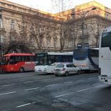 Autobusi sa simpatizerima SNS iz cele Srbije krenuli na miting u Beogradu 8