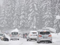 Austria Weather Mećave zahvatile Evropu, 13 mrtvih u hladnoći i snegu (FOTO) 5