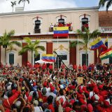 Kina pozvala SAD da se ne mešaju u krizu u Venecueli 9