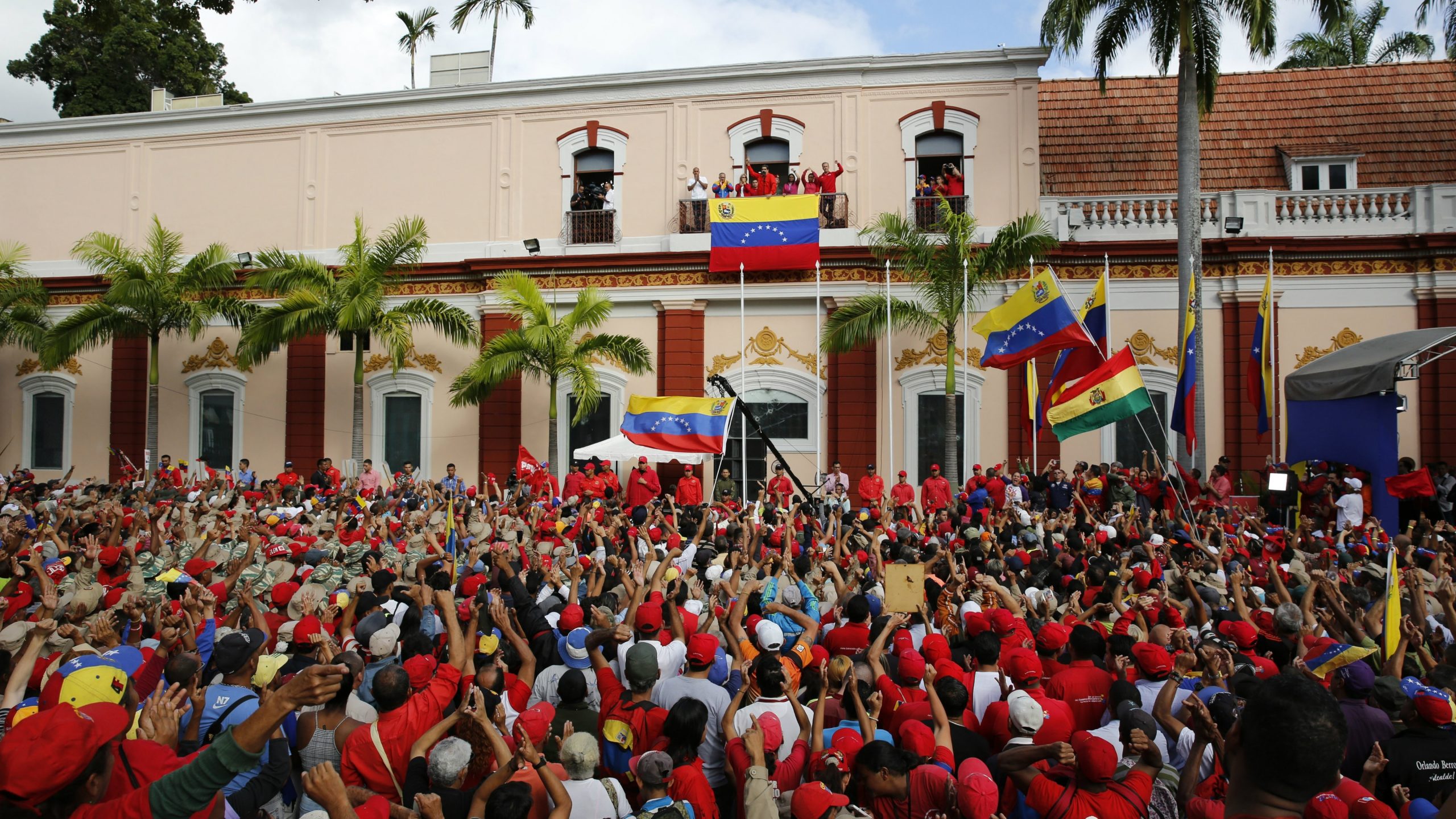 Kina pozvala SAD da se ne mešaju u krizu u Venecueli 1