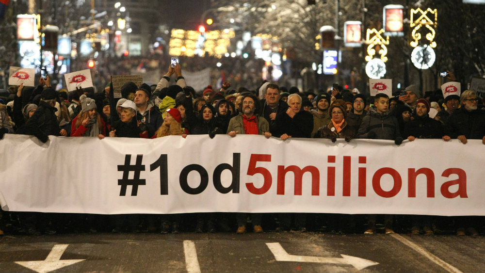 Protest "1 od 5 miliona": U rukama Vučića izvršna i zakonodavna vlast (VIDEO) 1