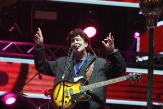 Desetak hiljada ljudi dočekalo Novu godinu u Beogradu (FOTO) 2