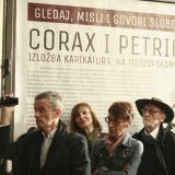 Karikature Petričića i Koraksa na Filozofskom fakultetu u Beogradu (VIDEO) 6