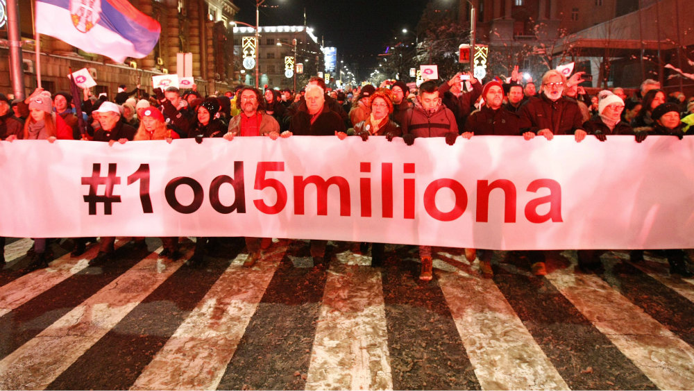 U Negotinu sinoć održana prva protestna šetnja „Jedan od pet miliona“ 1