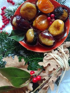 Slatkiš za Badnji dan: Punjeno suvo voće (recept) 2