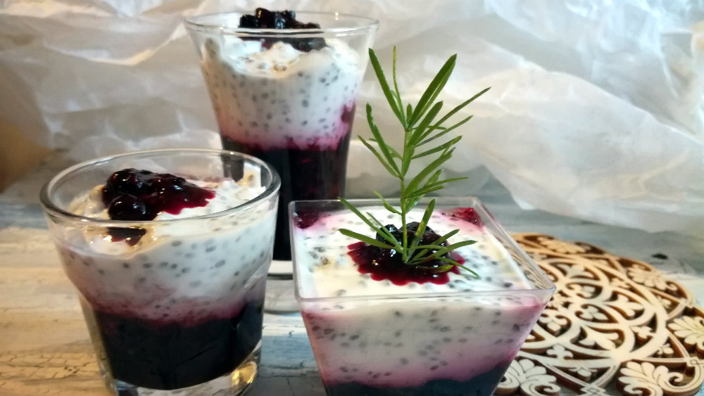 Tačkasta poslastica - čia sa crvenim voćem (recept) 1