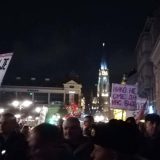 Na protestu u Novom Sadu 15. februara govore Jelena Kleut, Slavko Vukov i penzioner Mile Delić 5