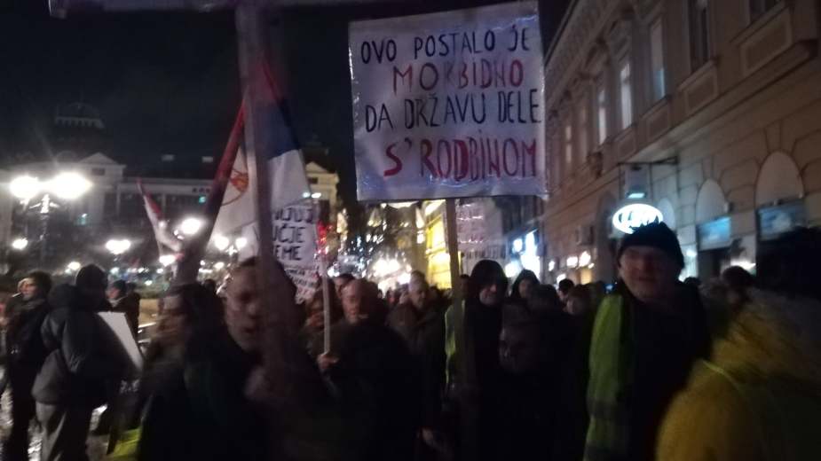 Protesti u više gradova Srbije (VIDEO)(FOTO) 6