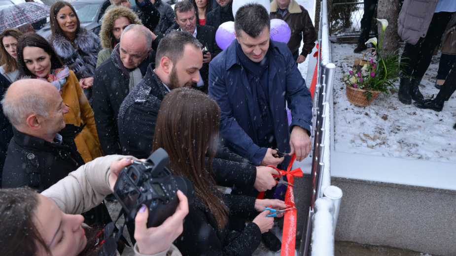 Otvorena kuća za smeštaj maloletnih migranata bez pratnje u Loznici 1