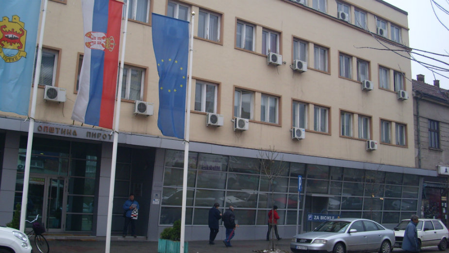 Pirot: Raspisani javni pozivi za finansiranje projekata iz nekoliko oblasti 1