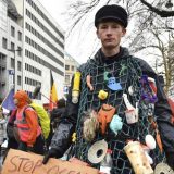 Više desetina hiljada ljudi učestvovalo u "Maršu za klimu" 13