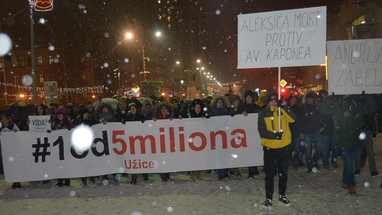 Protesti "Jedan od pet miliona" u više gradova u Srbiji (VIDEO) 7