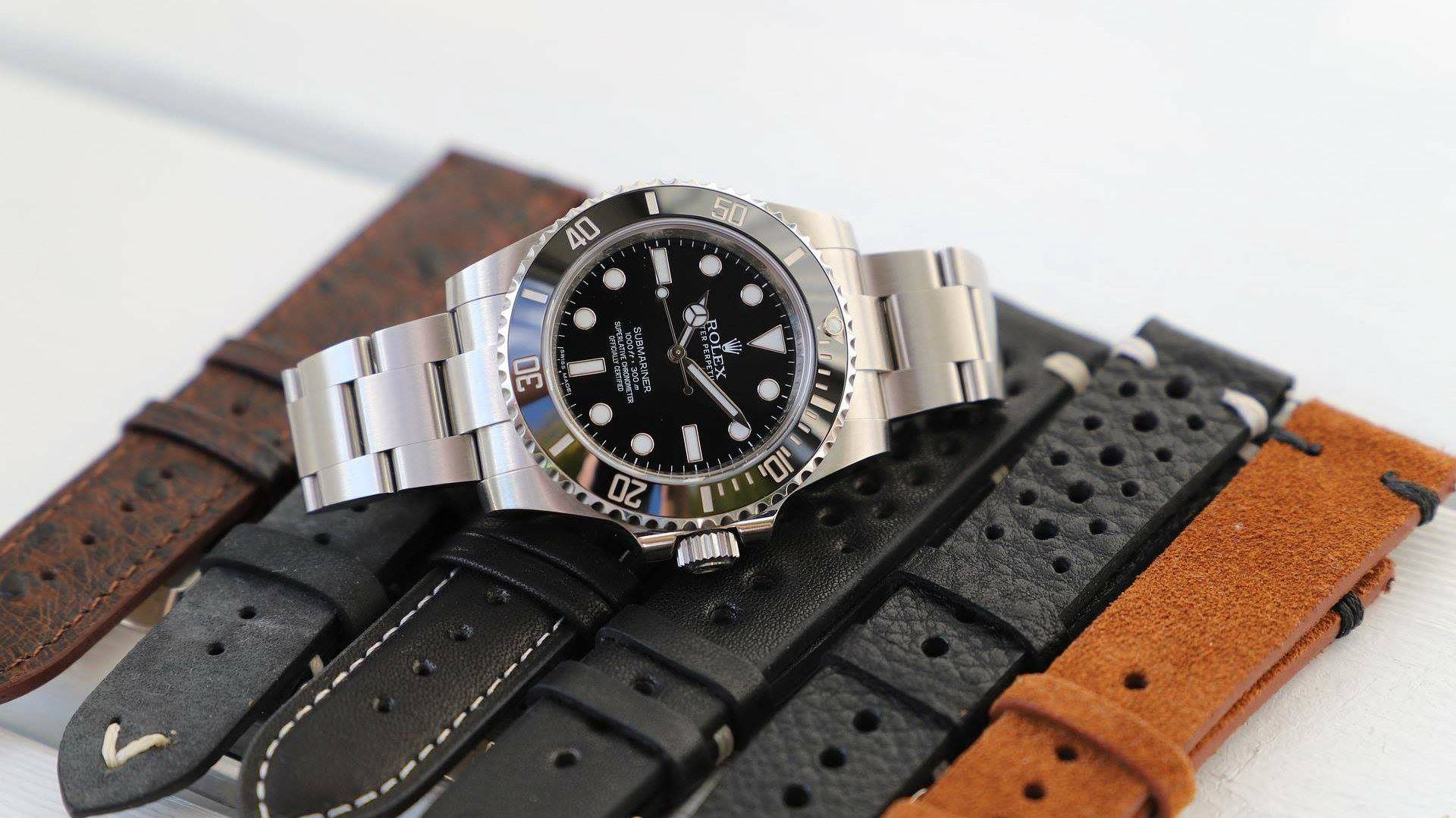 Policija zaplenila osam ručnih satova i dijamant 1