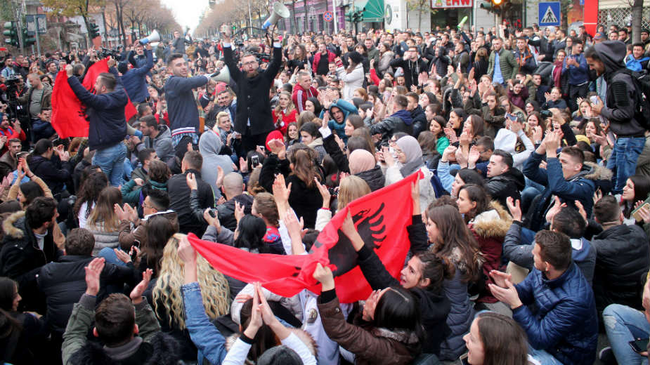 Drugi decembar desiće se u januaru 1