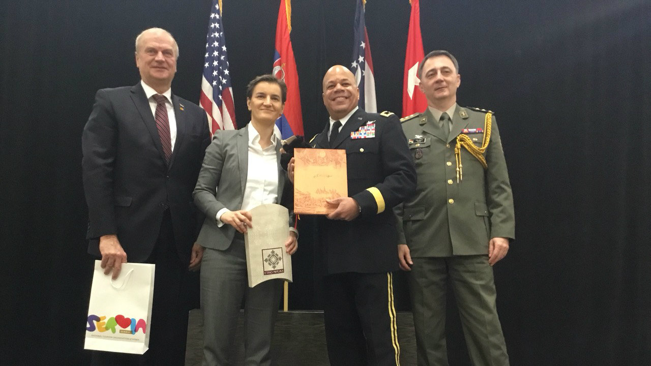 Brnabić započela posetu Kolumbusu 1