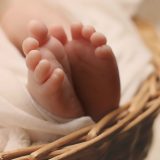 Zašto se bebe ne smeju odmah po rođenju? 14