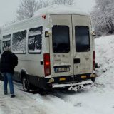 Meštani Trnavca: Minibus koji prevozi đake tehnički neispravan 12