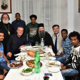Porfirije na Božićnom ručku u Zagrebu ugostio migrante iz Etiopije 12