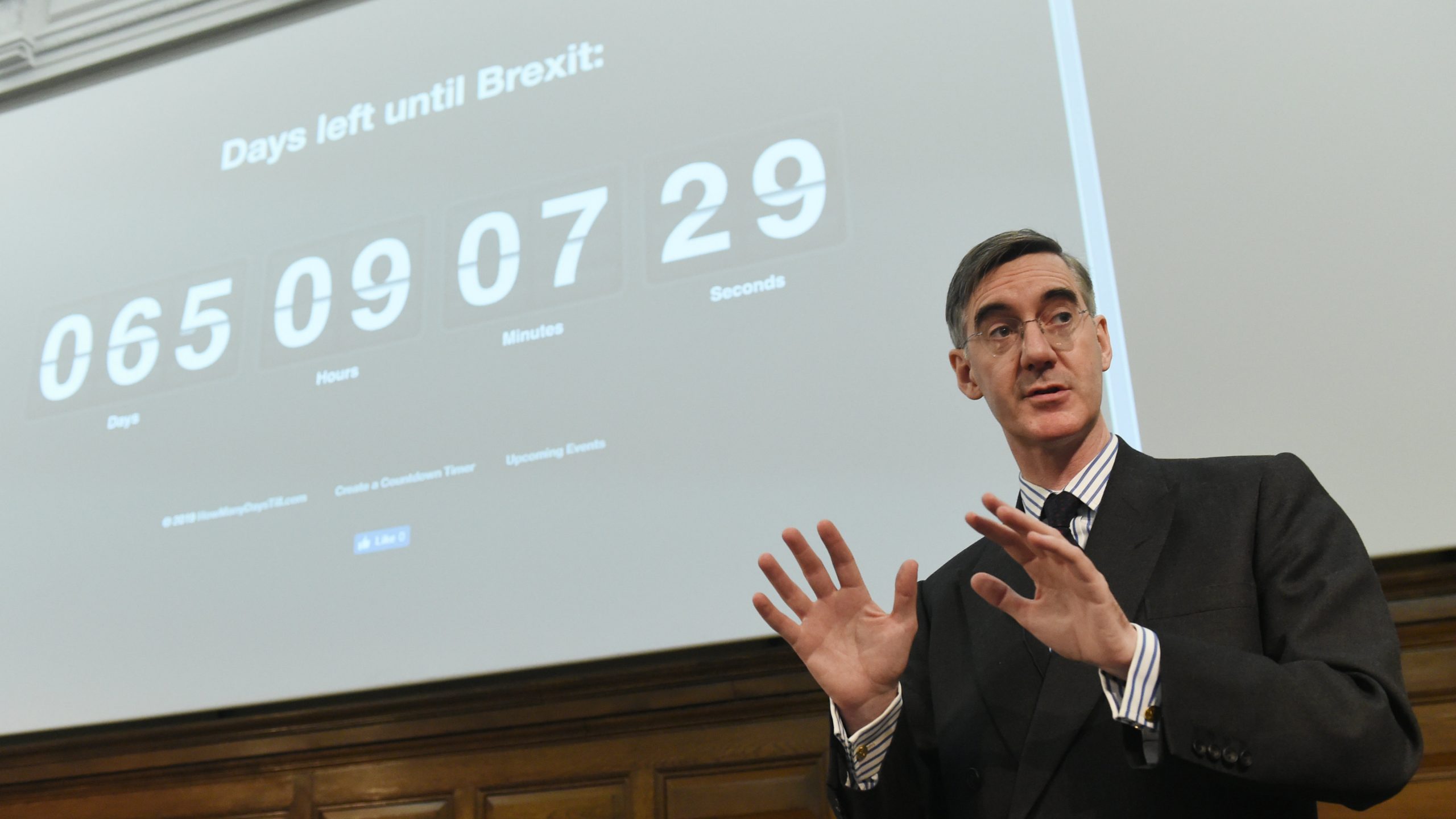 Ris-Mog zagorčava život Terezi Mej 1