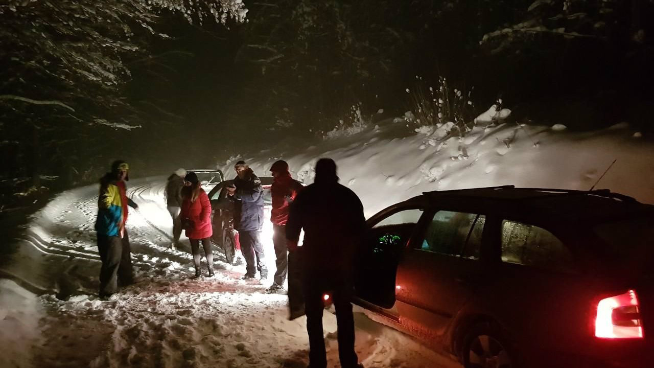 Spasioci izvukli zaglavljen bračni par iz Rusije iz smetova na Goliji 1