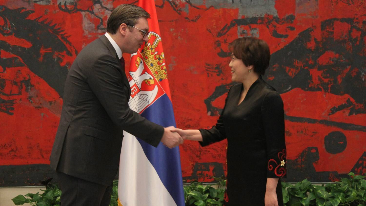 Vučić dočekao ambasadorku Kine Čen Bo 1
